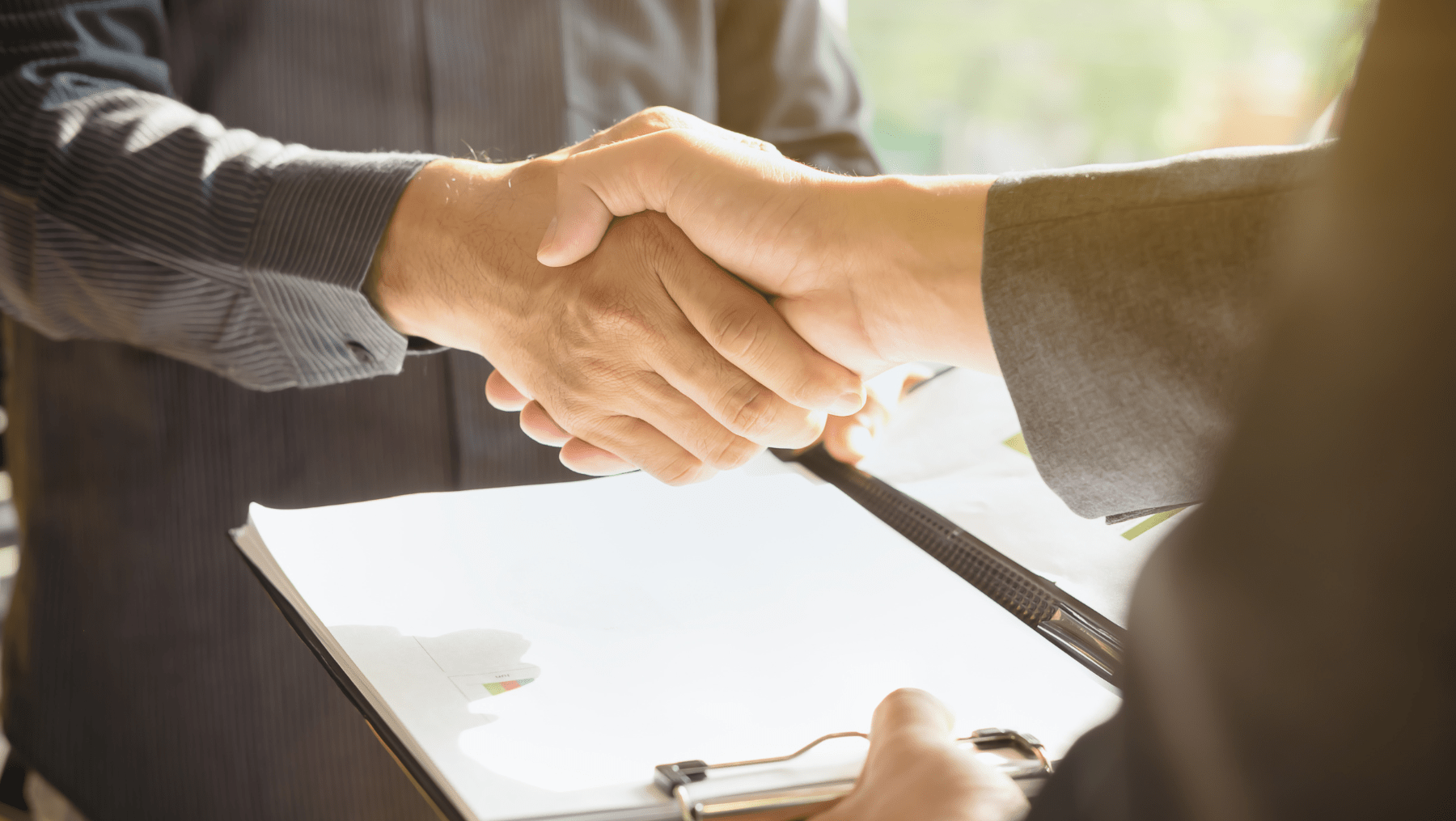 What are the Benefits of Using AI in Legal Services?
